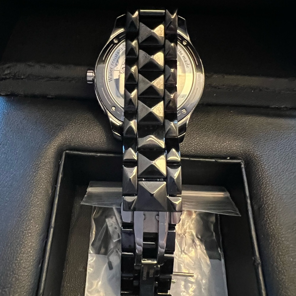 Gorgeous Christian Dior Watch - Picture 5 of 5
